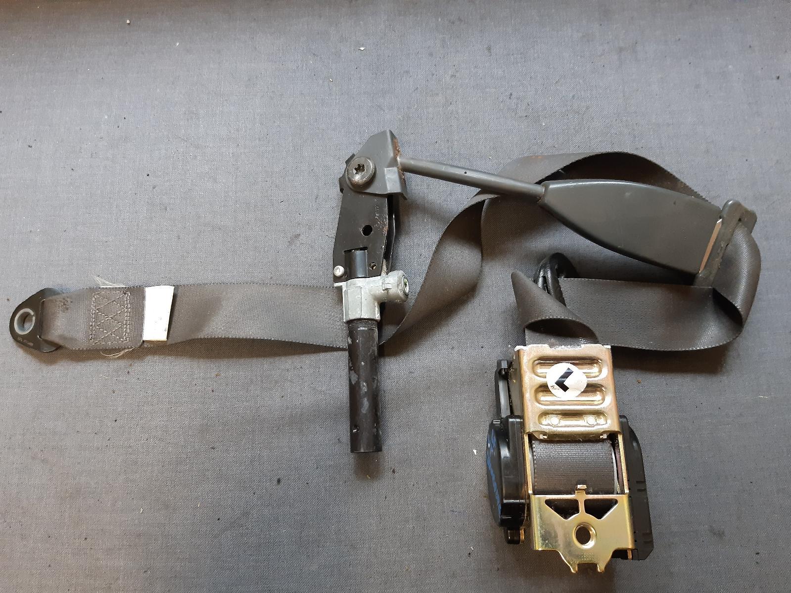 View Auto part Seatbelt/Stalk HOLDEN COMMODORE 2000