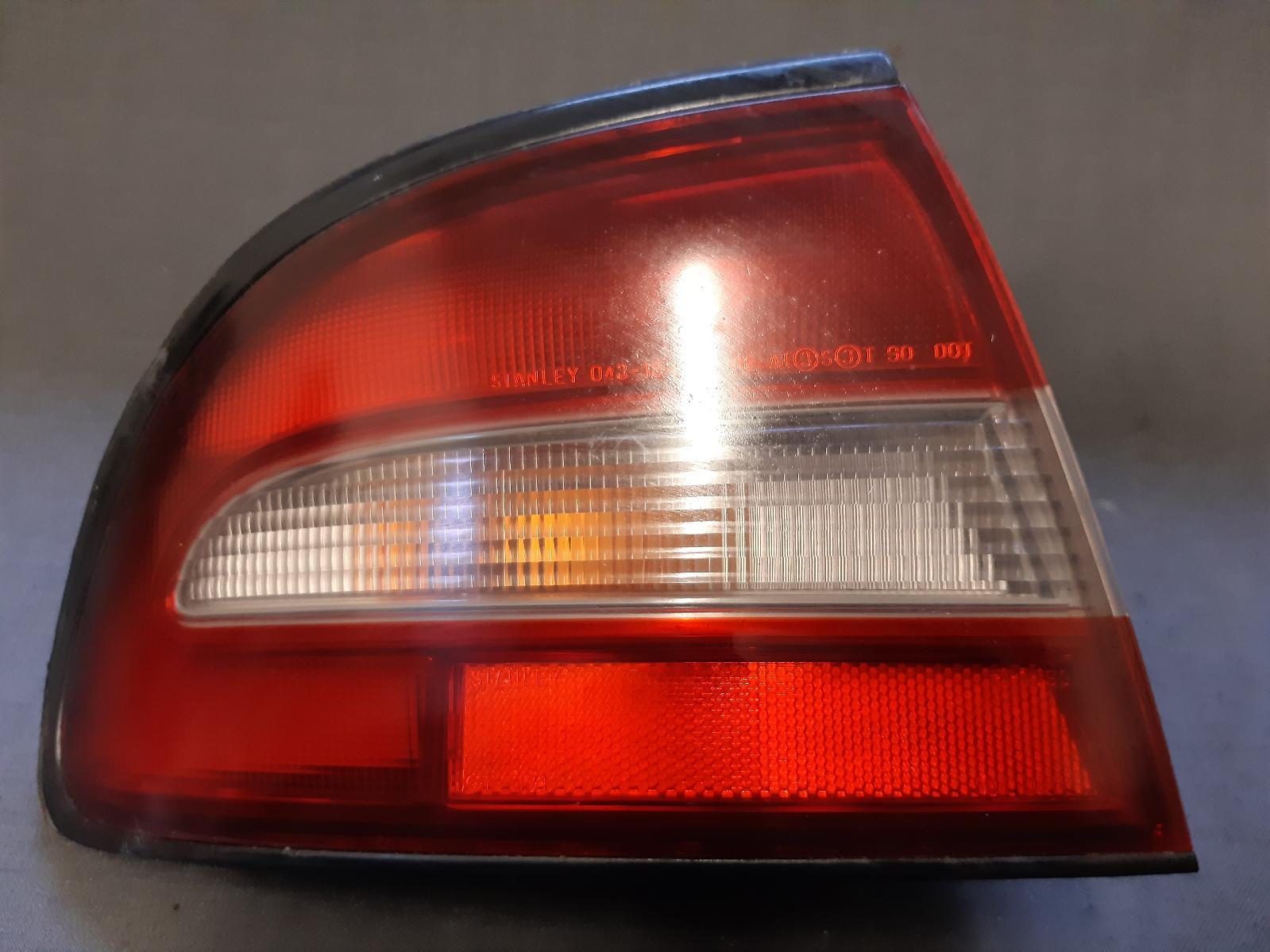 View Auto part Left Taillight MITSUBISHI GALANT 1995